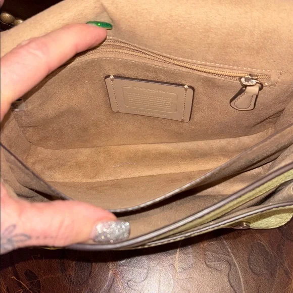 Coach Lucy Small Messenger Bag Crossbody EUC Pale Lime - Picture 7 of 11